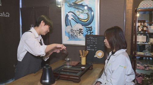 2N book cafe (500px).jpg